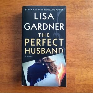 🦚3/$15🦚The Perfect Husband by Lisa Gardner